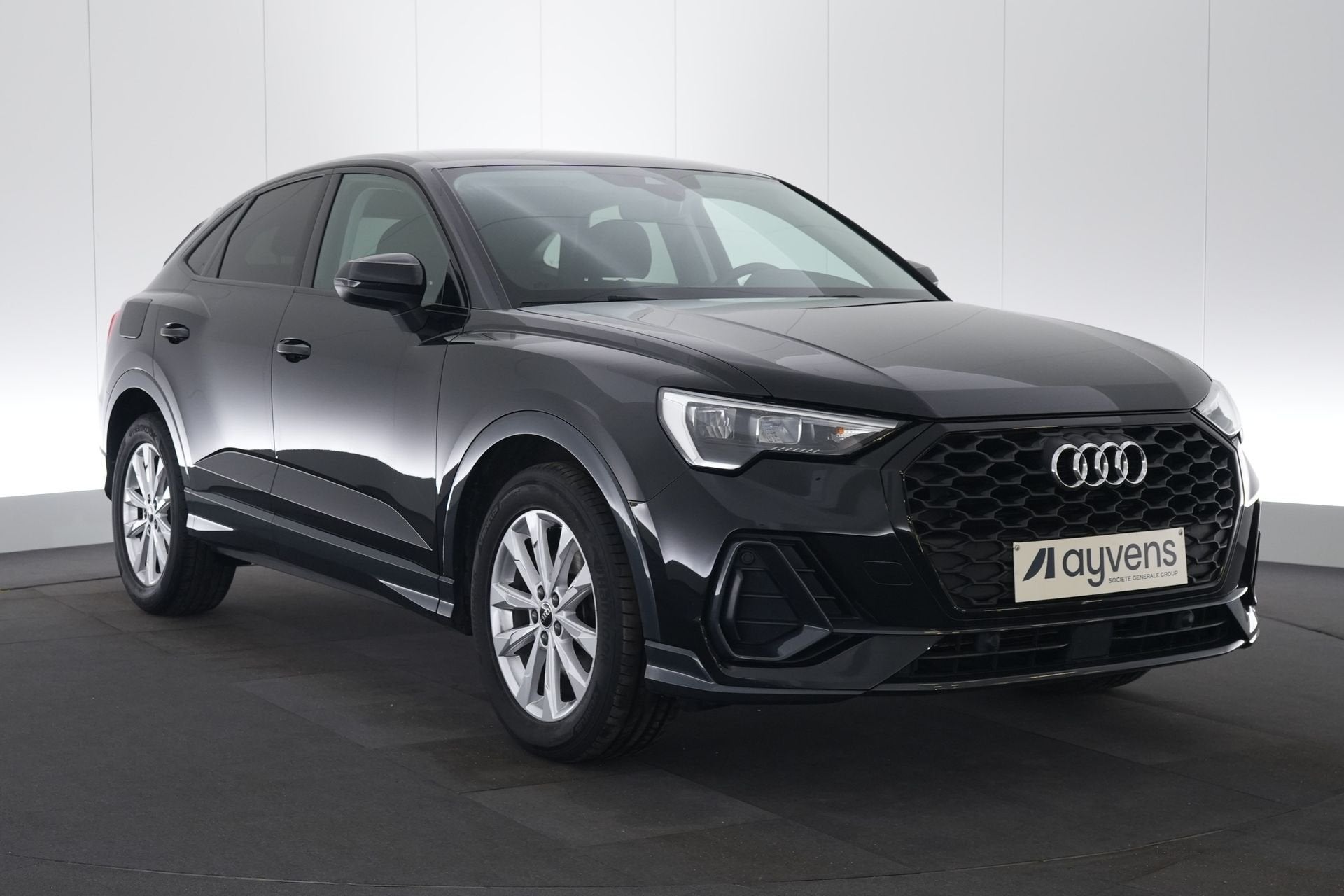 (2BUV421) AUDI Q3 SPORTBACK, Autos, https://public.car-pass.be/vhr/d936a5d3-9b0f-47bc-8507-da6088095e34, Achat, Entreprise, 5 portes