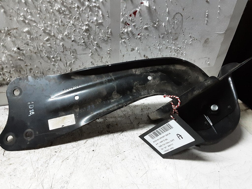 LIAISON DE TENSION ARRIÈRE DROIT Audi A3 Sportback (8PA), Mevr. I. Hauben, Audi, Utilisé, Rue de l'Espoir 34 34
4030  GRIVEGNÉE, BE