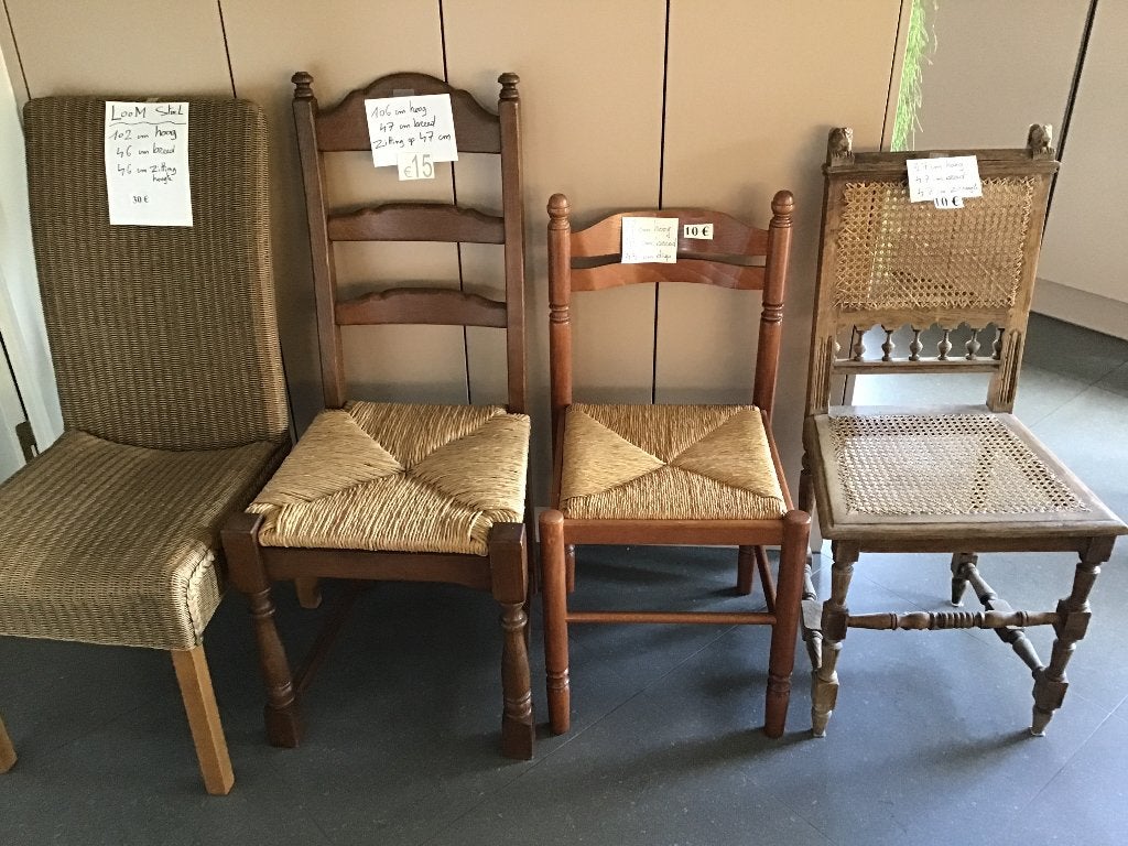 5 chaises anciennes, Enlèvement