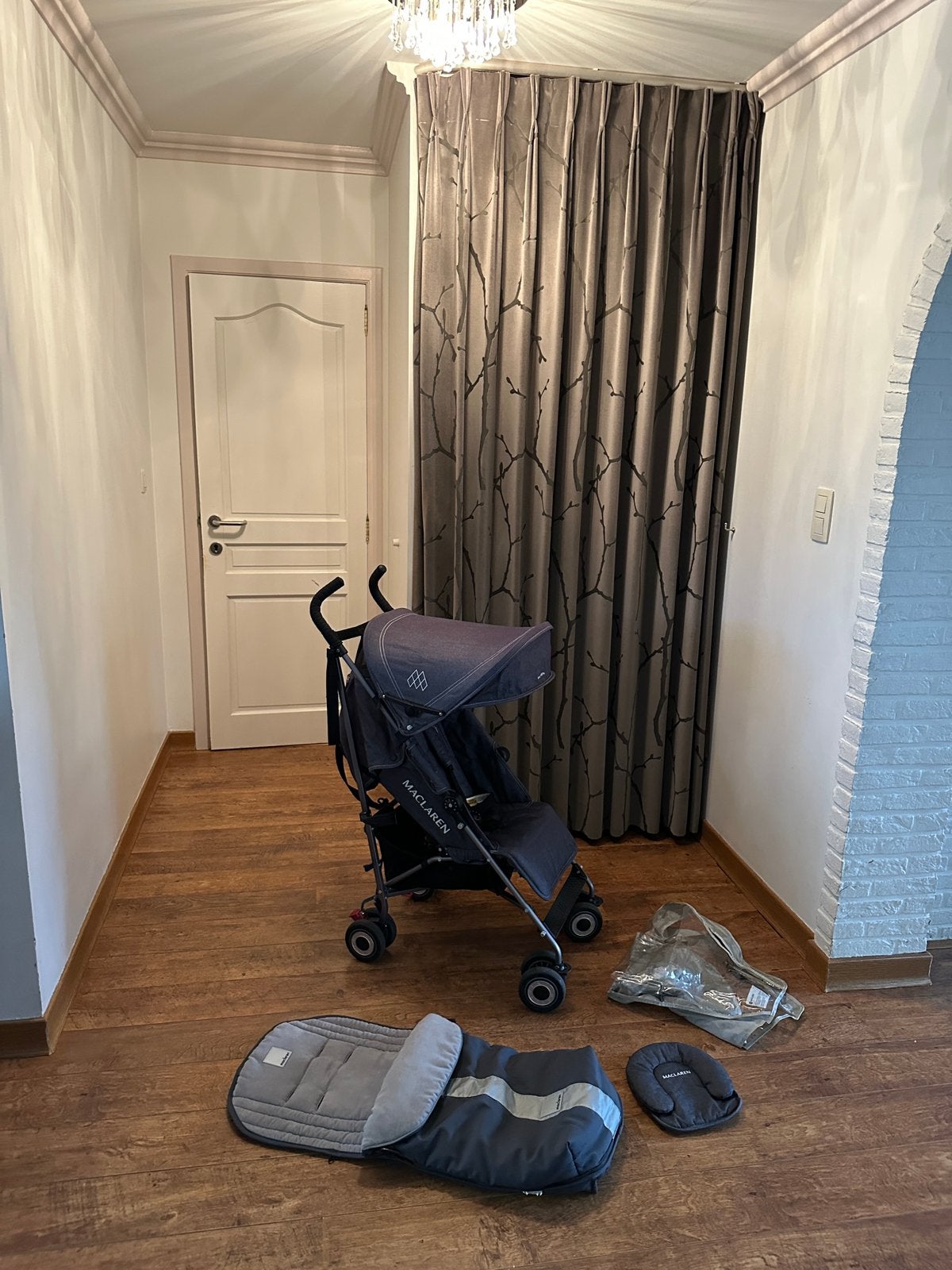 Maclaren Quest lichtgewicht buggy in denim uitvoering, Ophalen, Zo goed als nieuw