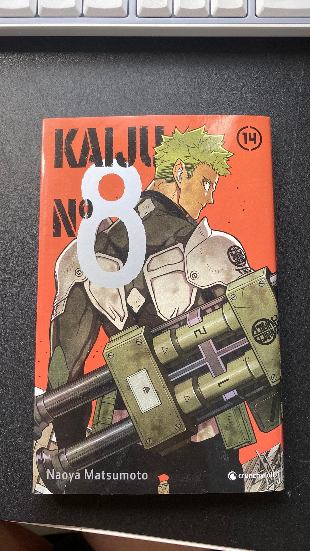 Kaiju nr. 8 Volume 14 — Nieuwe Franse manga, Ophalen of Verzenden, Zo goed als nieuw
