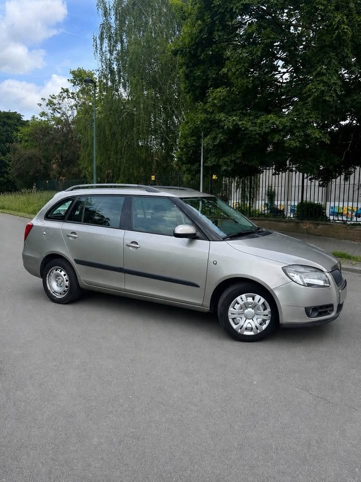 SKODA FABIA AUTO • CT OK • 117.000 KM • PRÊTE À IMMATRICULER, Autos, Achat, Entretenue par le concessionnaire, Noir, 5 portes