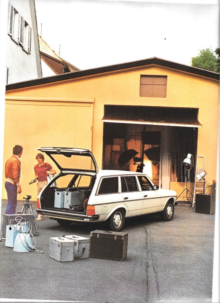 MERCEDES T-SERIE,  1977,  folder & zichtkaarten, Ophalen of Verzenden, Zo goed als nieuw, Mercedes