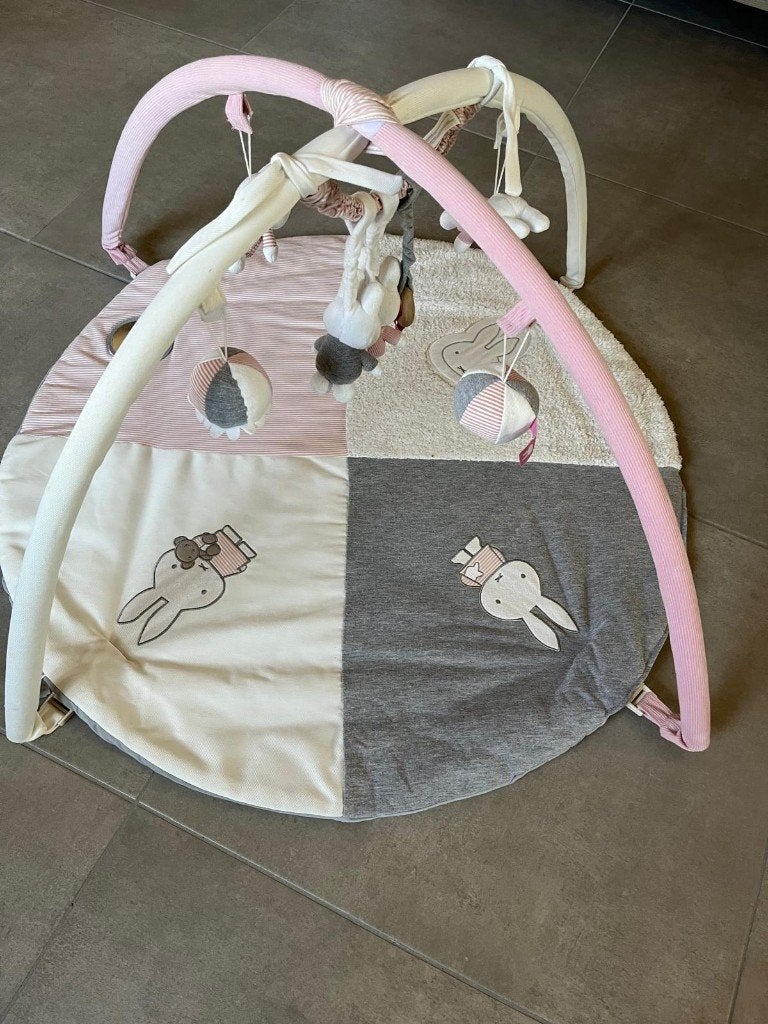 Speelmat Nijntje met boog, Ophalen, Zo goed als nieuw, Speelkleed