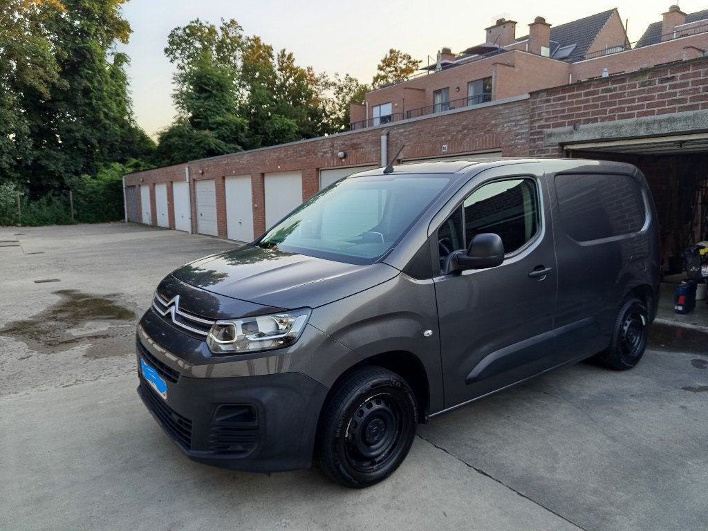 Citroën berlingo lichte vracht 3 zitplaatsen, Auto's, Citroën, Voorwielaandrijving, Stof, Parkeersensor, 1199 cc