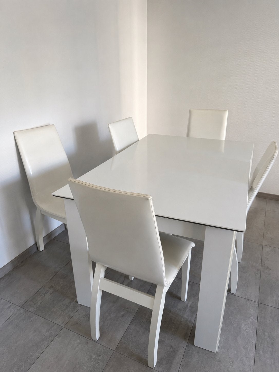 Table a manger cardin, Maison & Meubles, Enlèvement, Utilisé, 6 à 8 chaises