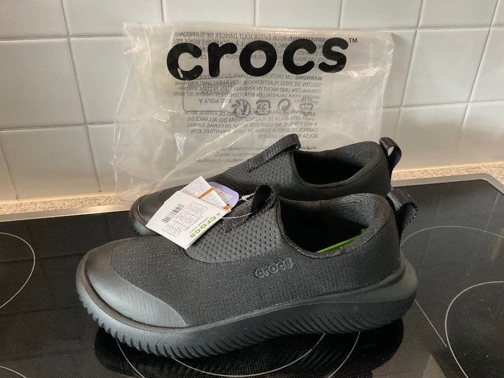 Crocs MELLOW EASE - Instappers - black black.  M 41 - 42, Vêtements | Hommes, Chaussures, Neuf, Crocs, Enlèvement ou Envoi, Chaussures de sport