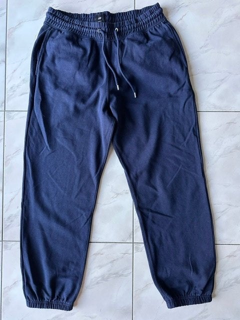 Pantalon d'entraînement H&M taille M (y0131), Vêtements | Hommes, Vêtements de sport, Enlèvement ou Envoi, Général, Comme neuf