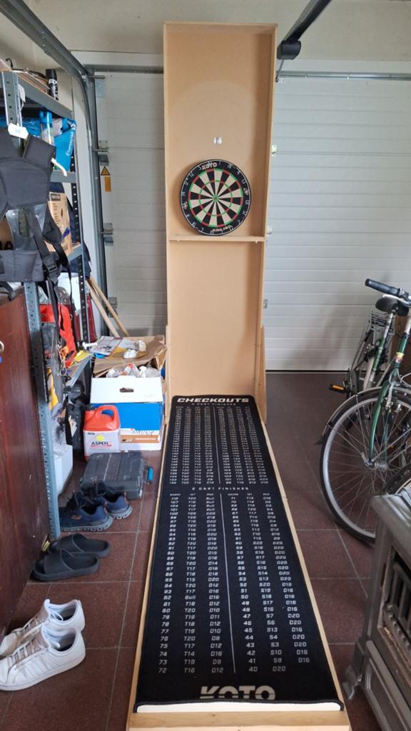 Darts kast, Sport en Fitness, Darts, Ophalen