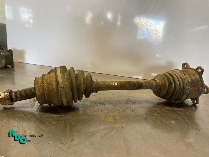 Arbre de transmission arrière droit d'un Mitsubishi Pajero, Autos : Pièces & Accessoires, -, 3 mois de garantie, Utilisé, Mitsubishi