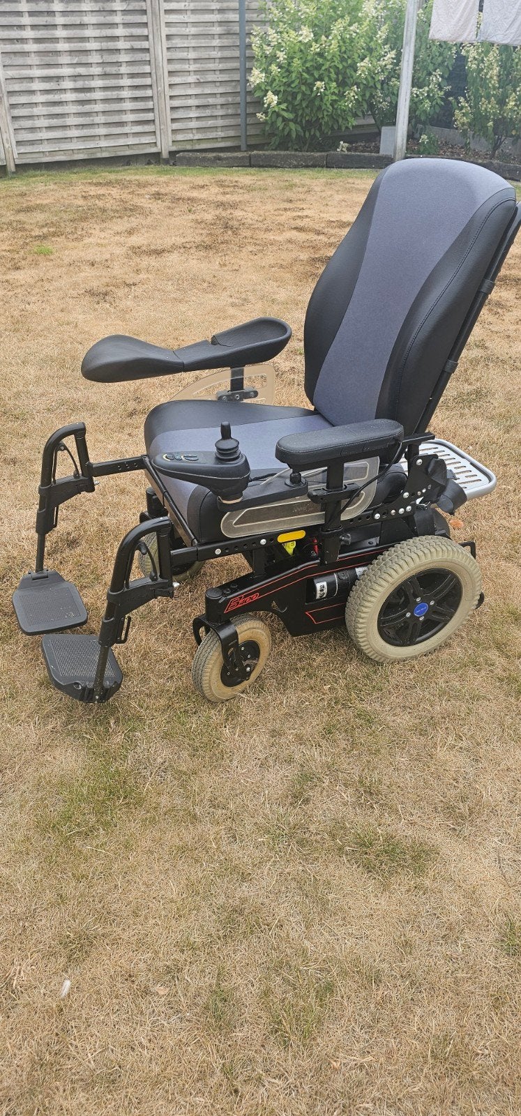 electrische rolstoel, Diversen, Rolstoelen, Ophalen
