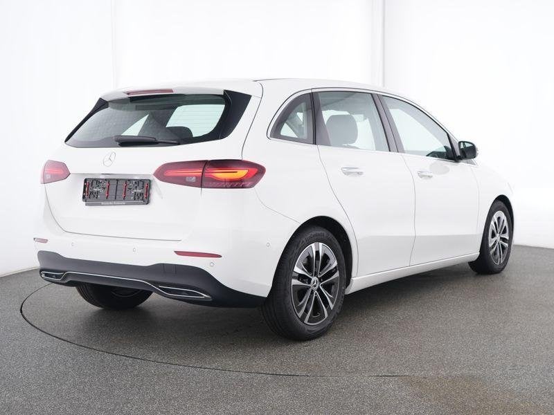 Mercedes-Benz B-Klasse 200 Luxury Line | Smartphone Integrat, 1332 cm³, Euro 6, Entreprise, Noir