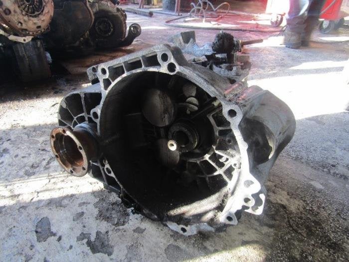 Boîte de vitesse d'un Volkswagen Passat, Volkswagen, -, 3 mois de garantie, Utilisé