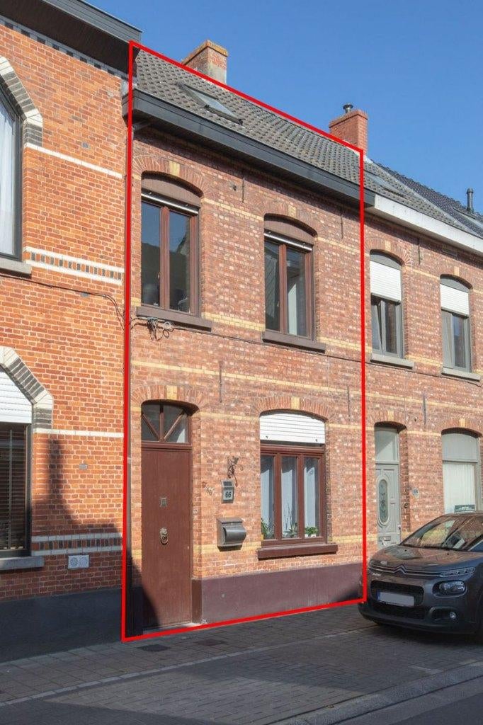 Huis te koop in Eeklo, Immo, 200 tot 500 m², 110 m², 3 kamers, Tussenwoning