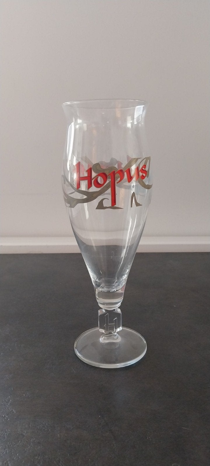 Hopus, Enlèvement