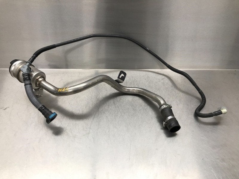 EMBOUT DE REMPLISSAGE Toyota Supra (DB) (01-2019/-), Autos : Pièces & Accessoires, Systèmes à carburant, Toyota, Utilisé