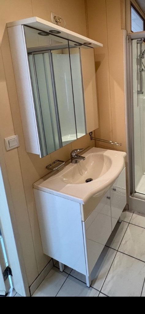 Badkamermeubel (lavabo+spiegel+kasten+verlichting), Ophalen, 50 tot 100 cm, Zo goed als nieuw, 50 tot 75 cm