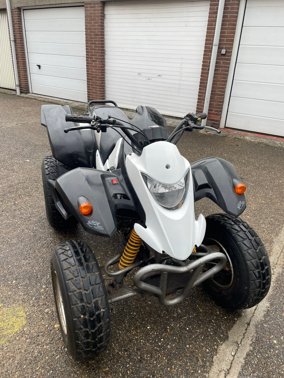 Quad 250cc, Motoren