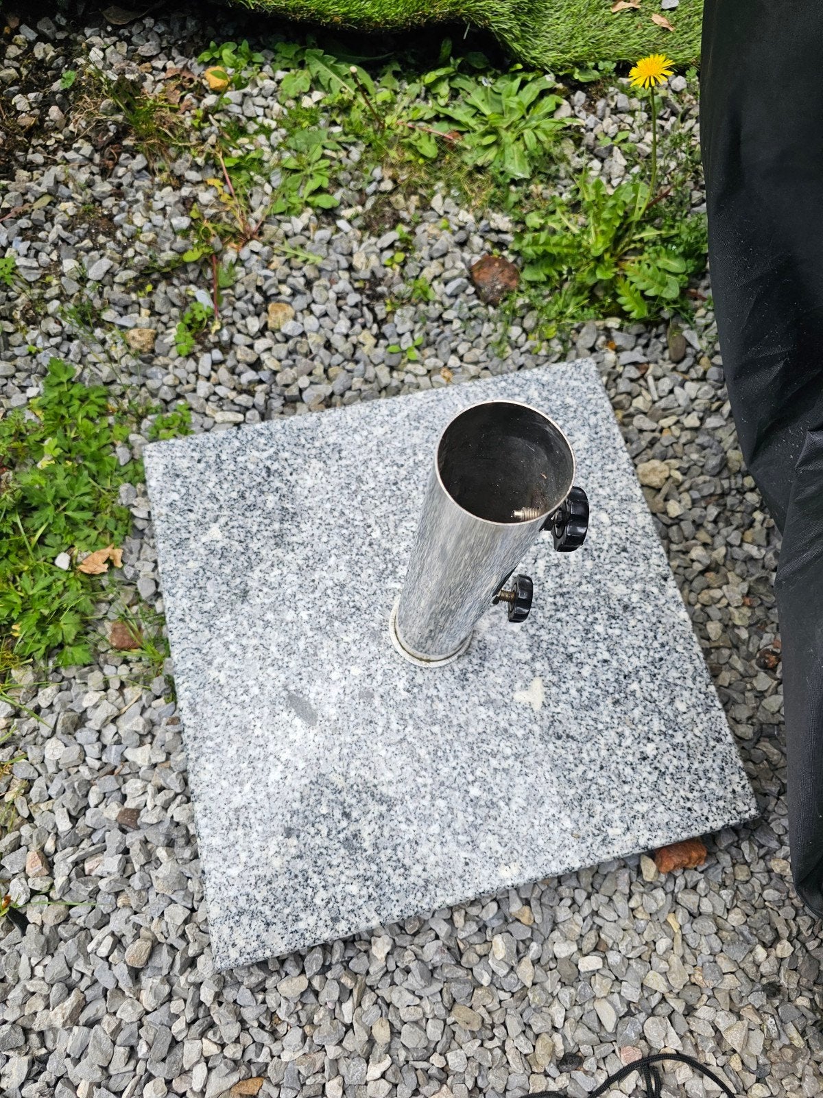 Pied de parasol en granite gris, Jardin & Terrasse