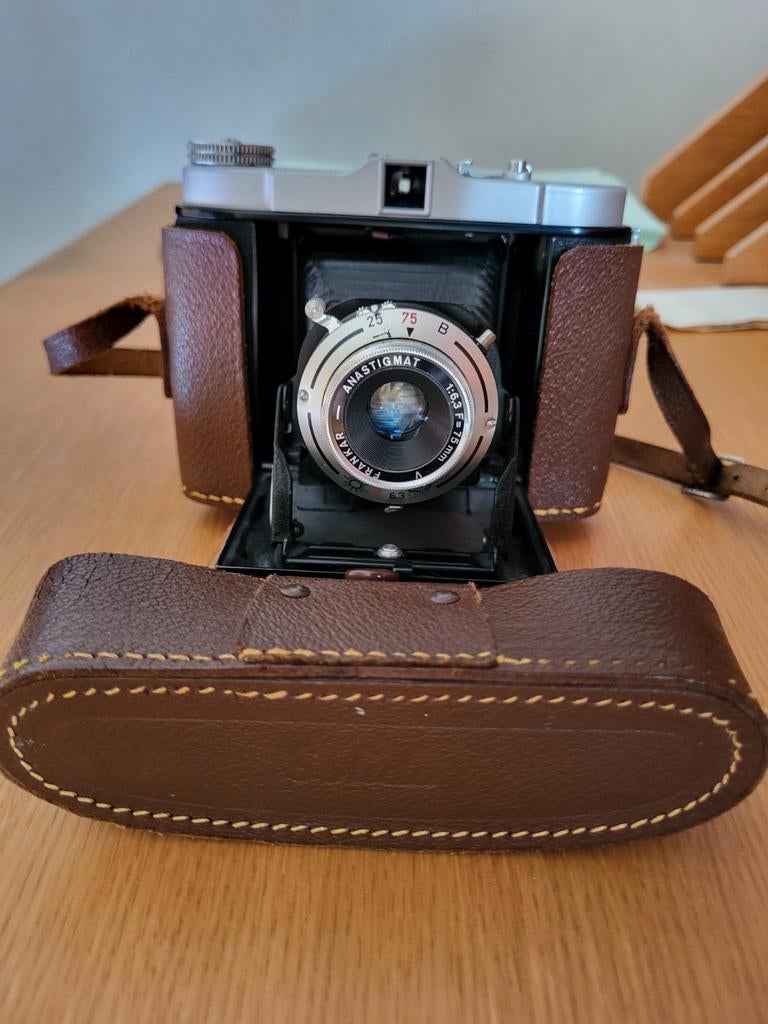 Frankar Solida jr. fototoestel, Ophalen