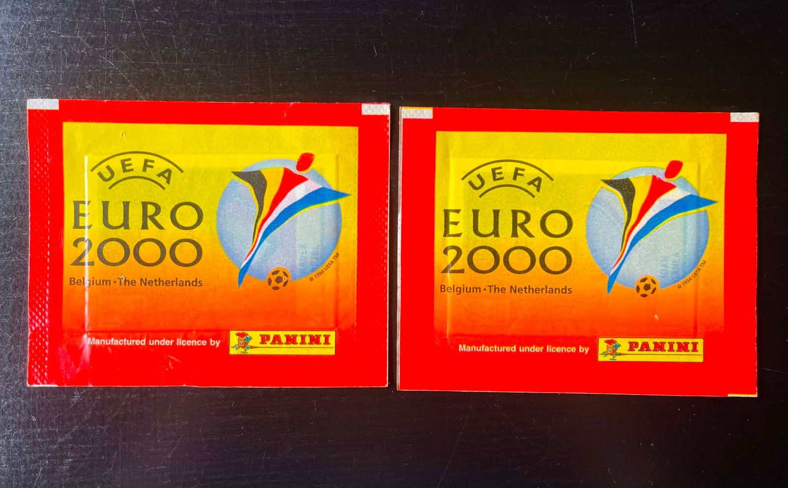 Euro 2000 panini 2 nieuwe ongeopende zakjes, Enlèvement ou Envoi, Neuf, Sport