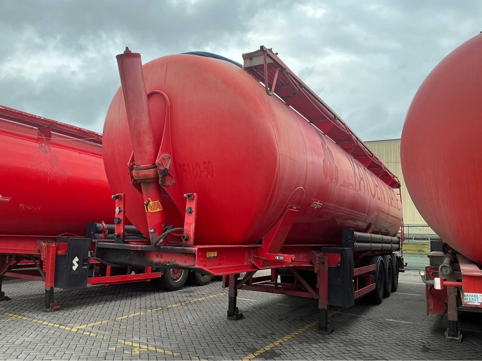 Remorque en vrac Spitzer Eurovrac SK2760CAL OS 2007 (75160-5, Autos, Camions, Achat, Entreprise, Autres carburants, Remorques et Semi-remorques