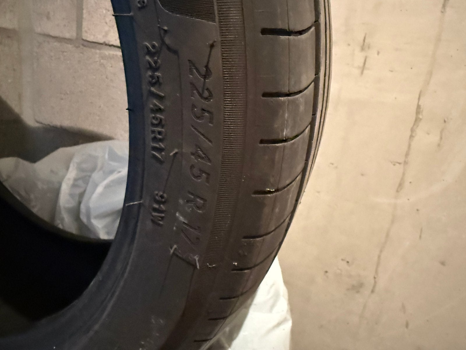 michelin 225 45 r17 total performance, Autos : Pièces & Accessoires, Pneus & Jantes, Neuf, Véhicule de tourisme, Pneus été, Enlèvement