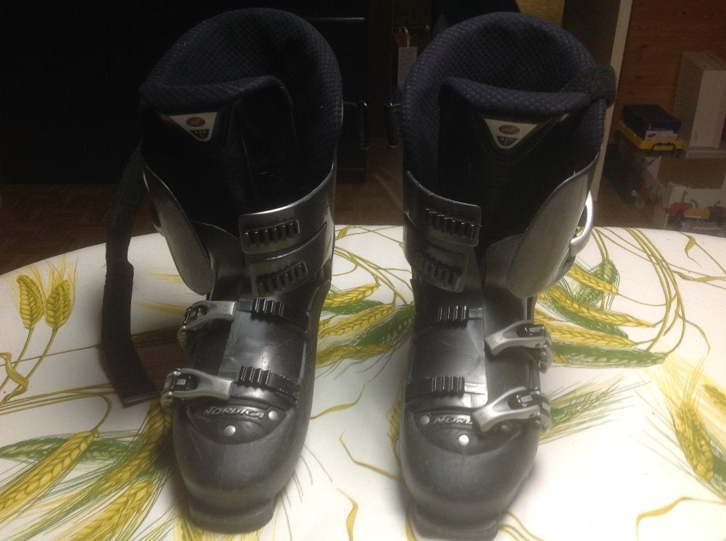 Skilaarzen Nordica, Sport en Fitness, Skiën en Langlaufen, Ophalen, Schoenen, Zo goed als nieuw, Nordica