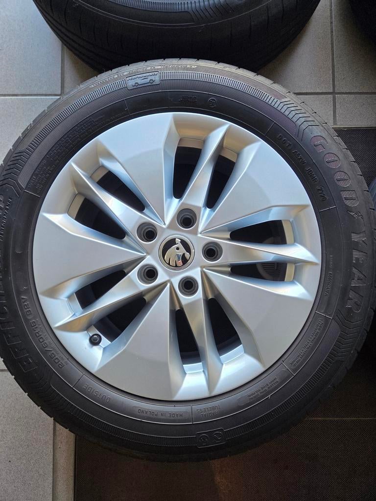 Set velgen en banden Skoda Octavia., Auto-onderdelen, Banden en Velgen, Ophalen, Gebruikt, 16 inch, Banden en Velgen