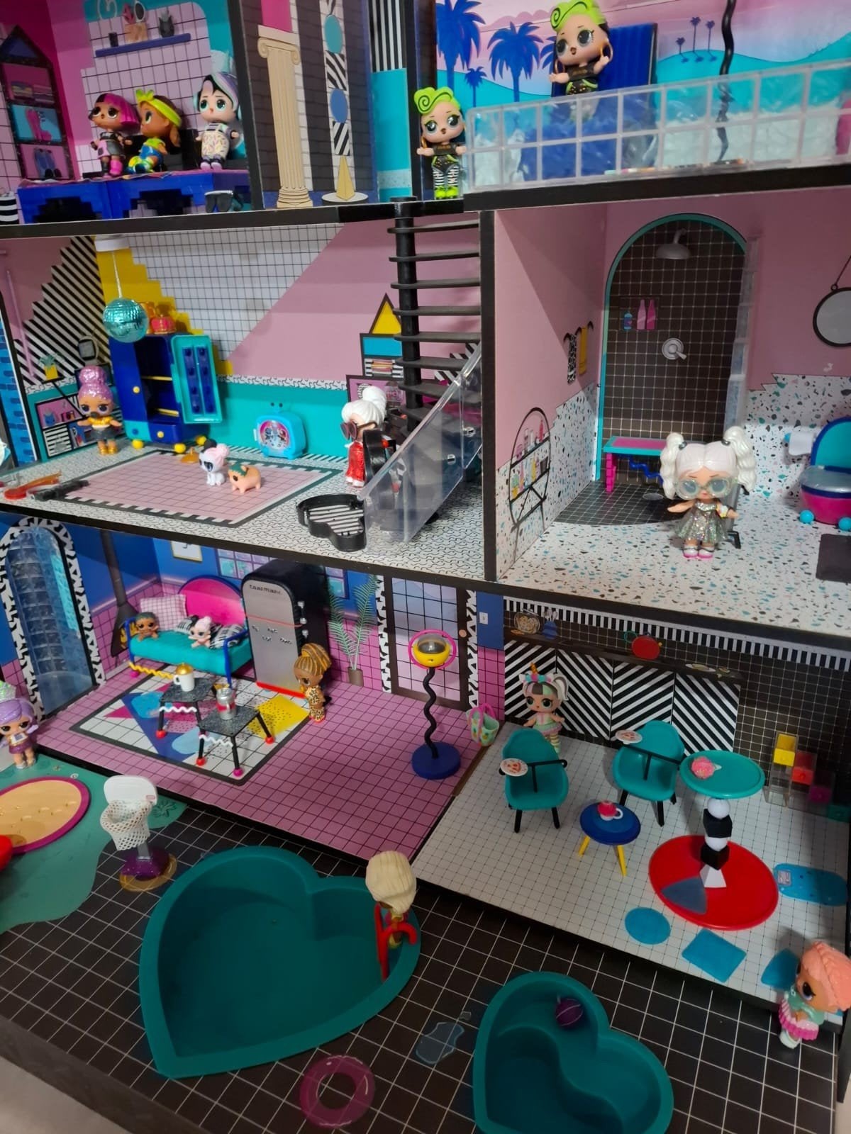 LOL poppenhuis en accessoires, Kinderen en Baby's, Speelgoed | Poppenhuizen, Ophalen, Poppenhuis