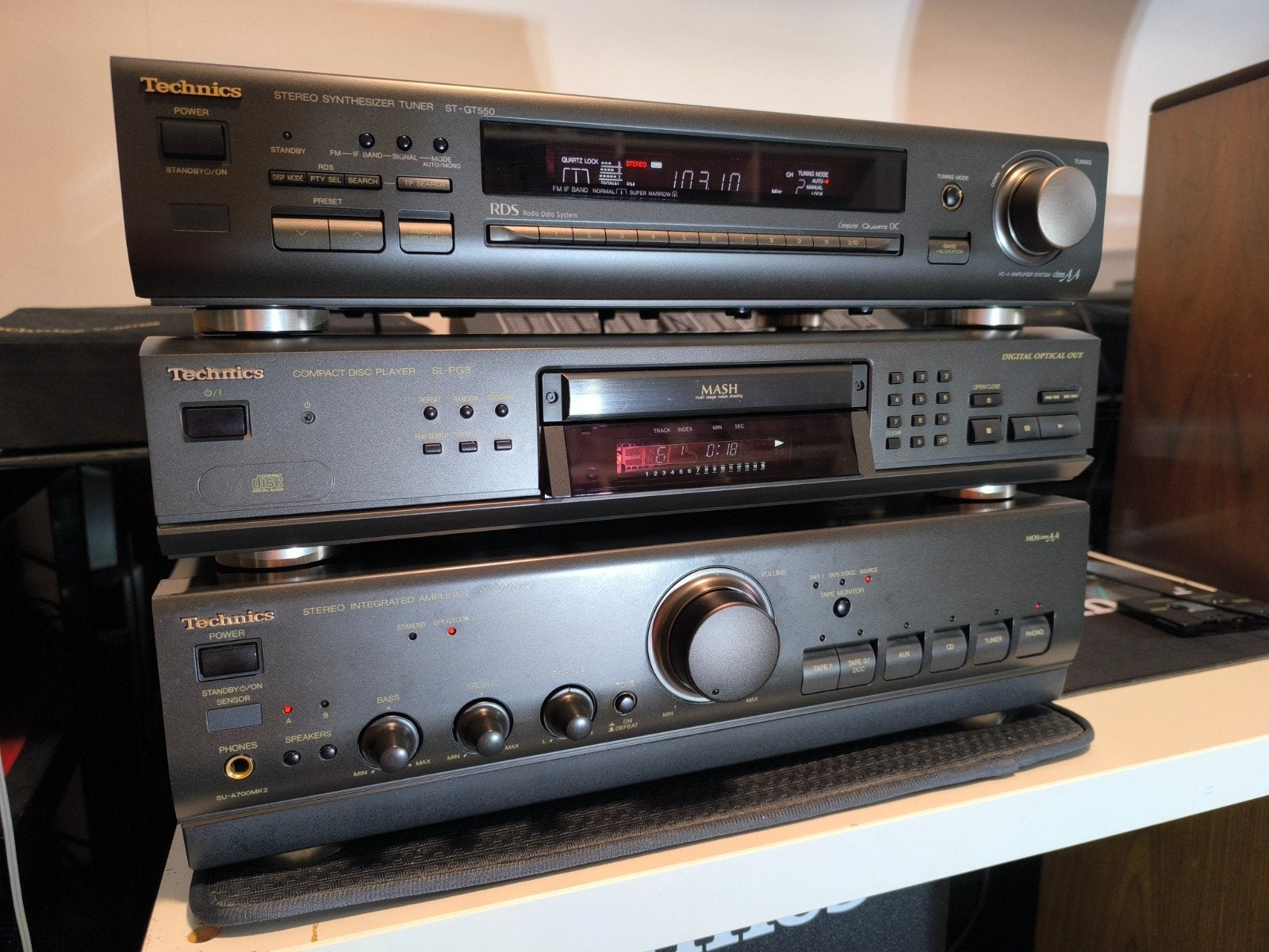 TECHNICS HIFI set - SU A700 MKII - SL PG5 - ST GT550, Autres marques, Comme neuf, Enlèvement, Composants en vrac