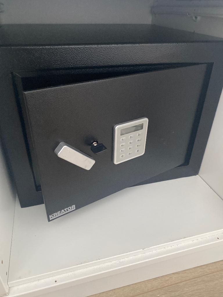 Kluisje Kreator KRT692030, Huis en Inrichting, Ophalen, Zo goed als nieuw, Brandkast