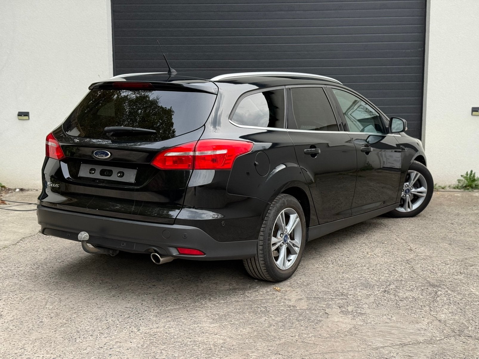 FORD FOCUS 2.0 TDCI TITANIUM 150 CH BREAK AUTOMATIQUE EURO 6, Auto's, Zwart, Bedrijf, 5 deurs, Te koop