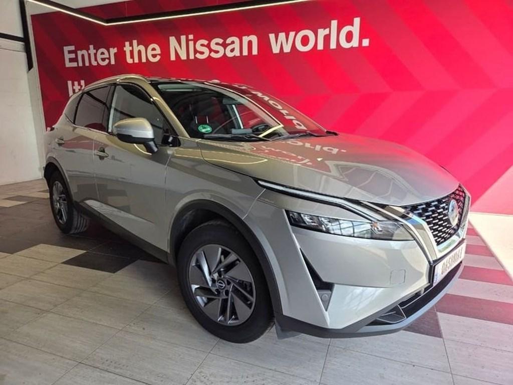 Nissan Qashqai Mild-Hybrid Acenta / Camera / Panodak, Automaat, 5 zetels, 5 deurs, Hybride Elektrisch/Benzine