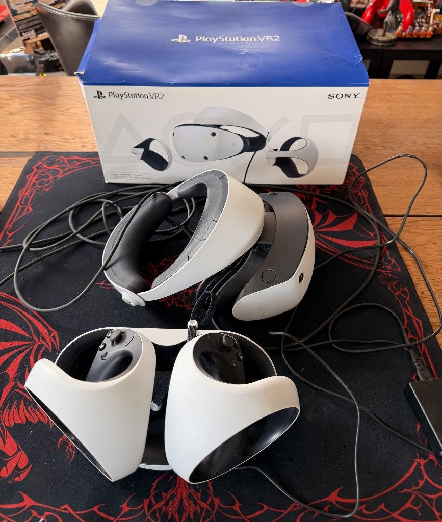 Sony PlayStation VR2 (PSVR2) + Controller Charging Station, Ophalen, PlayStation 5, Zo goed als nieuw, Controller