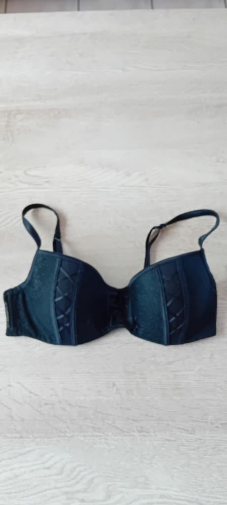 Soutien-gorge noir Undiz 85D, Vêtements | Femmes, Undiz, Enlèvement ou Envoi, Noir, Soutien-gorge