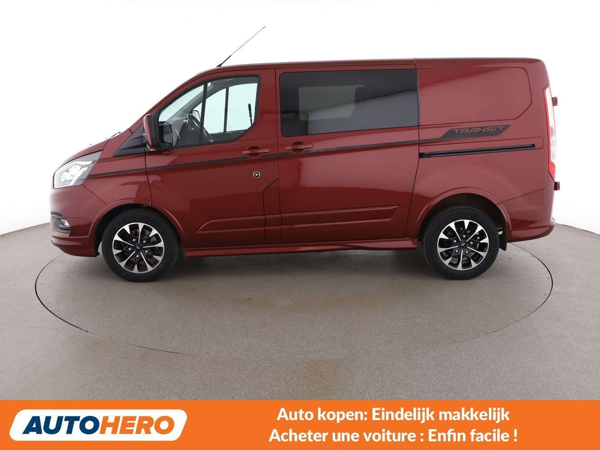 Ford Tourneo Custom 2.0 TDCi 320 L1 Tourneo Sport (bj 2022), Auto's, Gebruikt, 217 g/km, Leder, 5 deurs