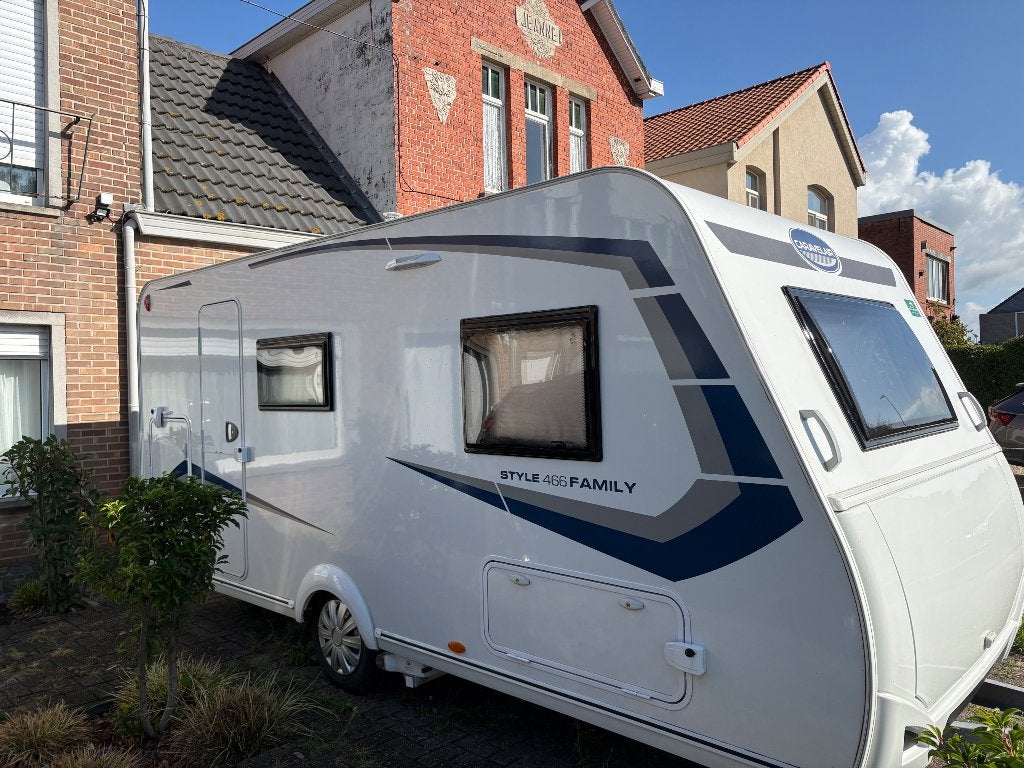 Caravalair Alba 466 style family (bj 2022), Caravans en Kamperen, Standaardzit, Particulier, 4 tot 5 meter, Schokbreker