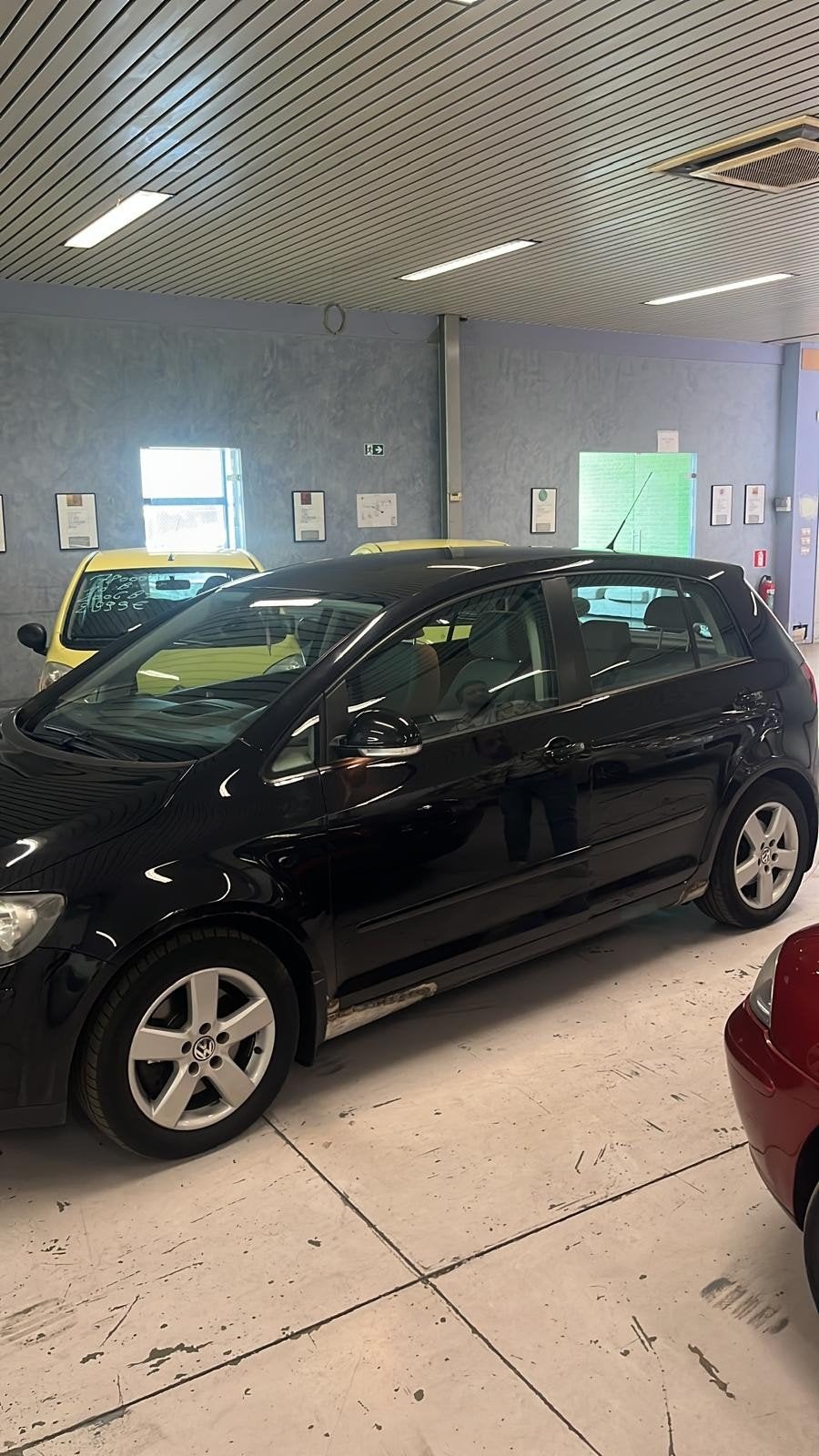 Volkswagen golf plus benzine.      0487 52 98 65, Automaat, Zwart, 5 deurs, Euro 4