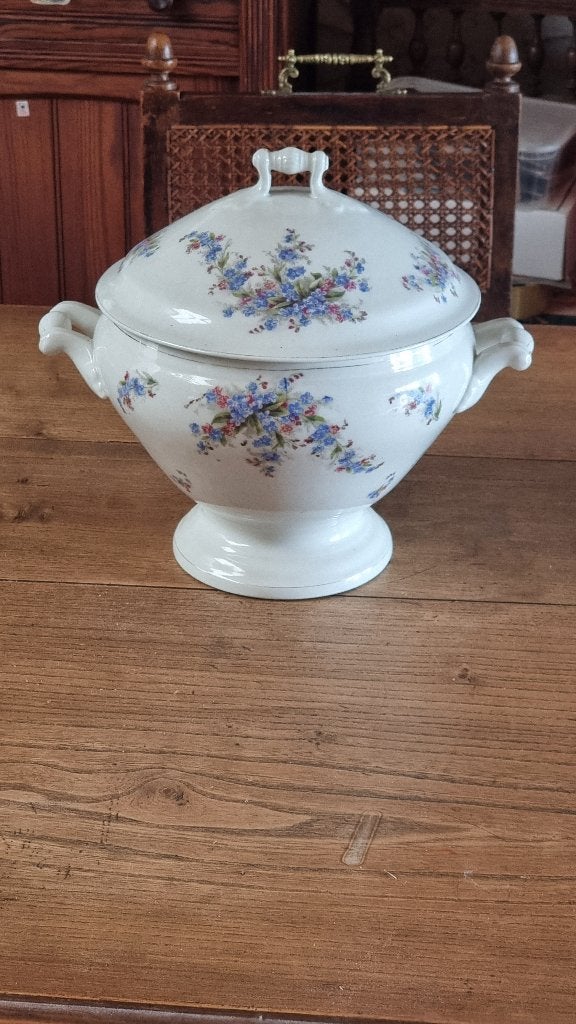 Soupière en porcelaine de Baudour, Enlèvement