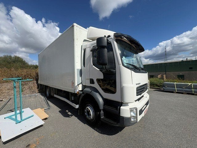 VOLVO FL 240 — 2007 — 700.000 KM — EURO 4 — TE REPAREREN, Auto's, Achterwielaandrijving, Zwart, Overige bekleding, Wit