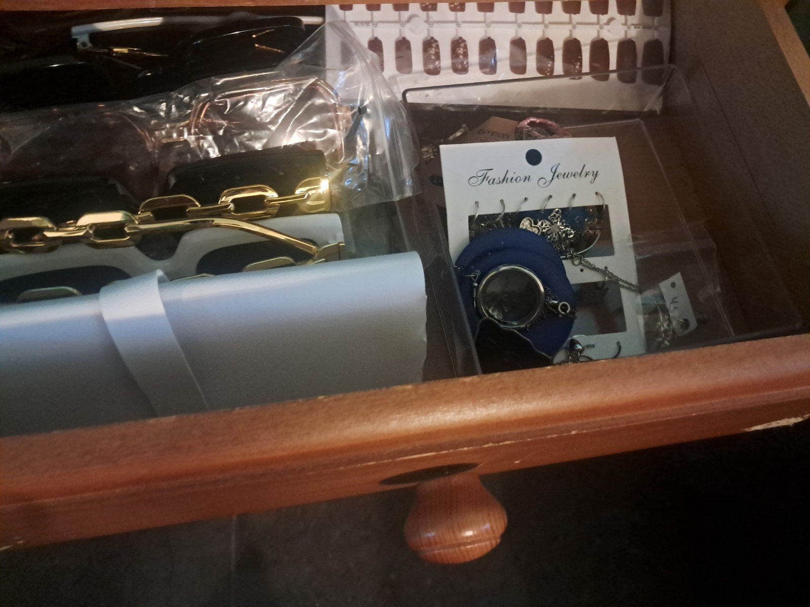 groot lot juwelen enz meer dan 400 stuks, Handtassen en Accessoires, Kettingen, Ophalen, Goud, Goud