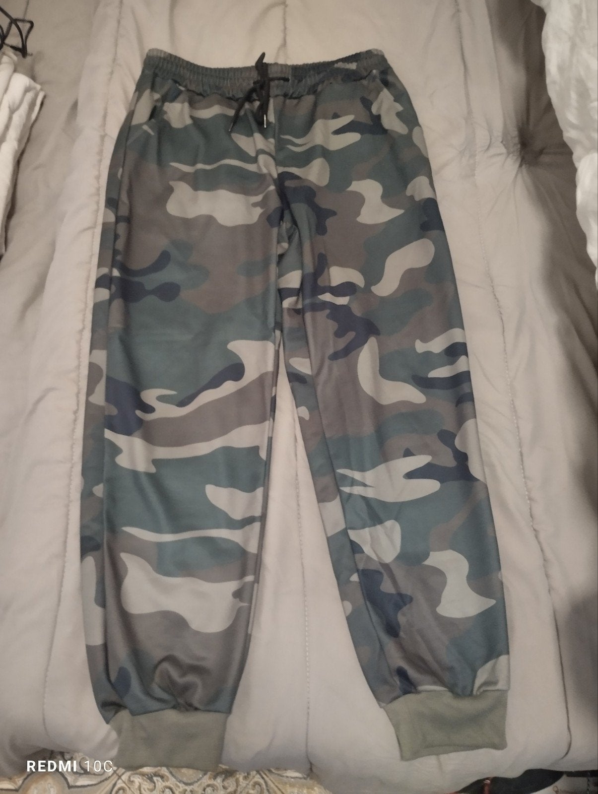 training broek en bloes  gecamoufleerd maat large nieuwstaa, Vêtements | Hommes, Vêtements de sport, Enlèvement