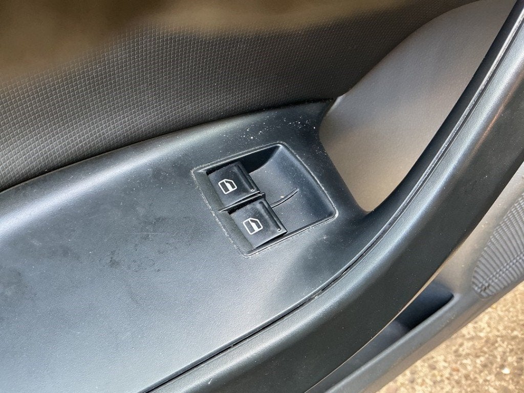 RAAMSCHAKELAAR Seat Ibiza IV (6J5) (|1K3959857C|), Auto-onderdelen, Gebruikt, Service@seat.de, Seat Deutschland GmbH, Seat