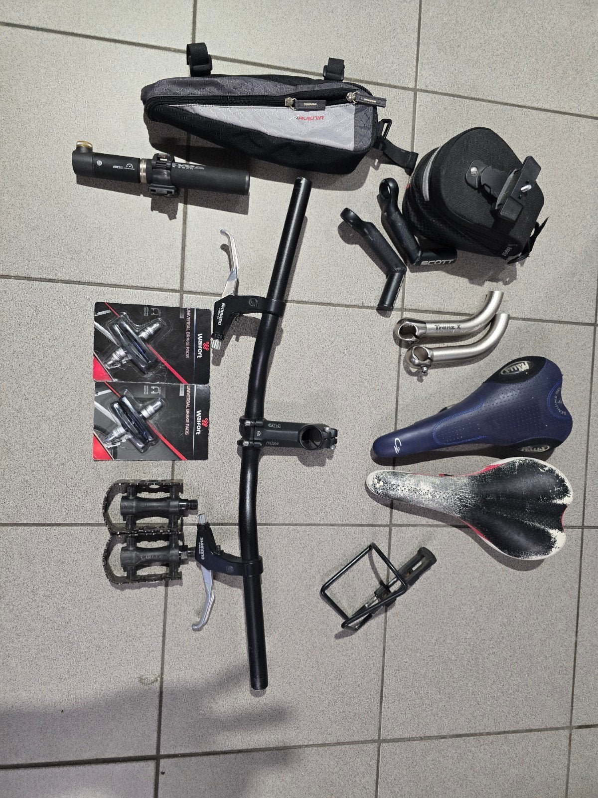Lot complet accessoires vélo, Vélos & Vélomoteurs, Enlèvement ou Envoi