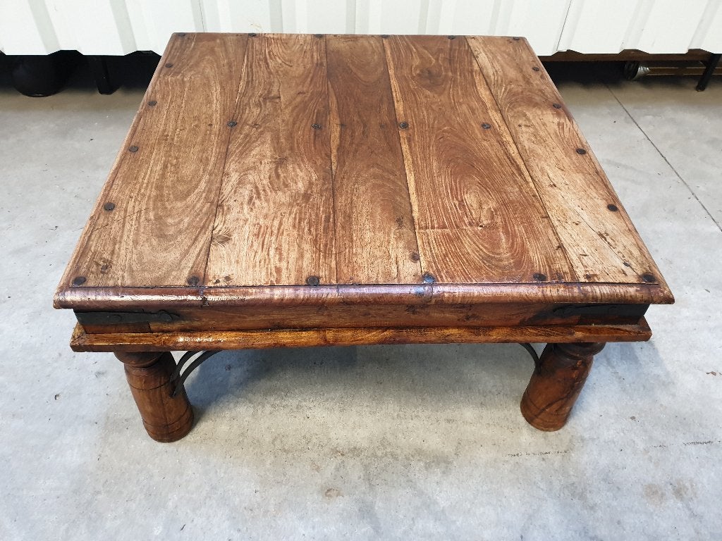 Massieve koloniale salontafel. Het kan geleverd worden., Enlèvement, Utilisé, Carré