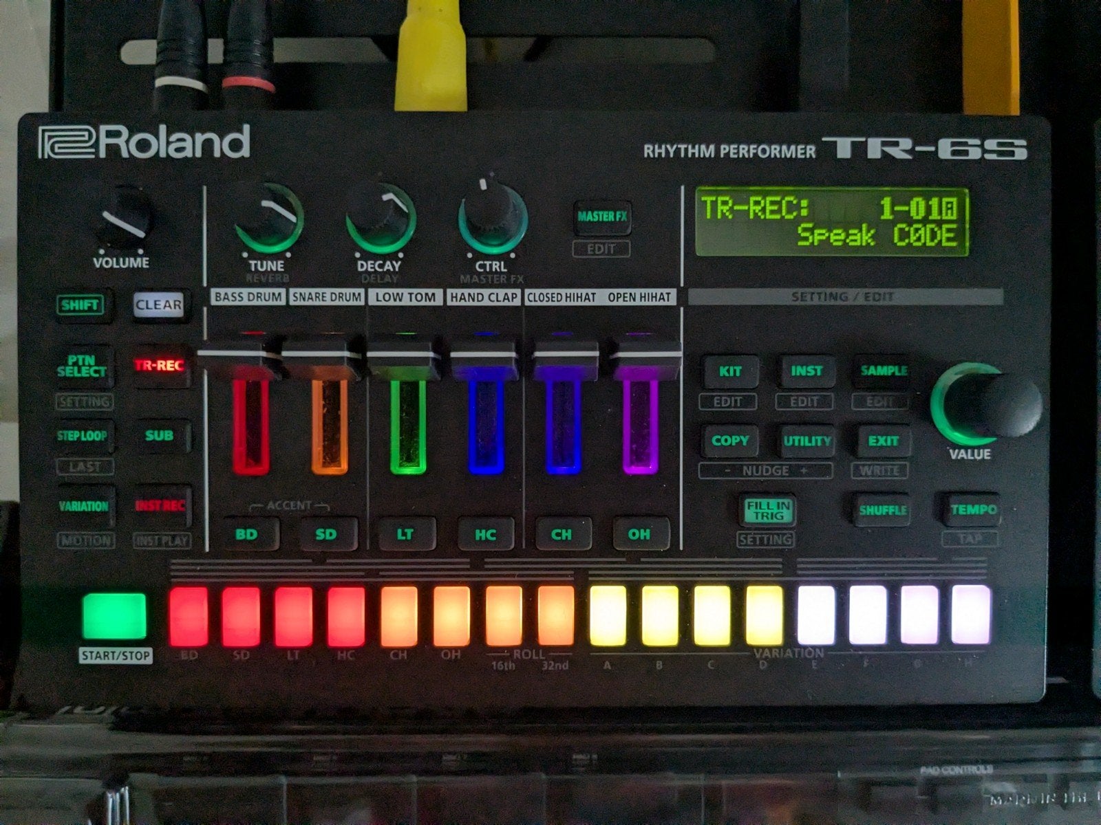 Roland Tr-6s, Ophalen, Roland