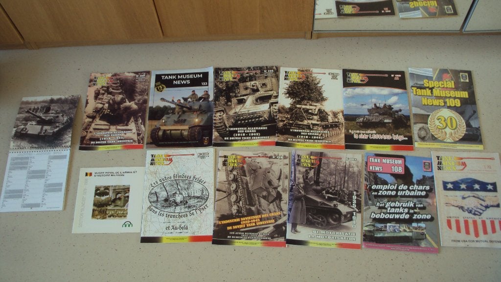 tanks tanks tanks ABL ABBL etc, Collections, Objets militaires | Général, Enlèvement ou Envoi