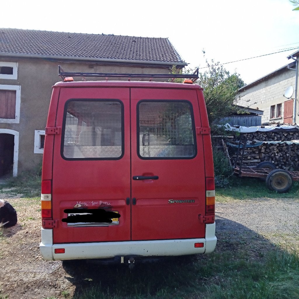 Minibus sprinter, Autos, Rouge, Achat, 4 portes, Boîte manuelle