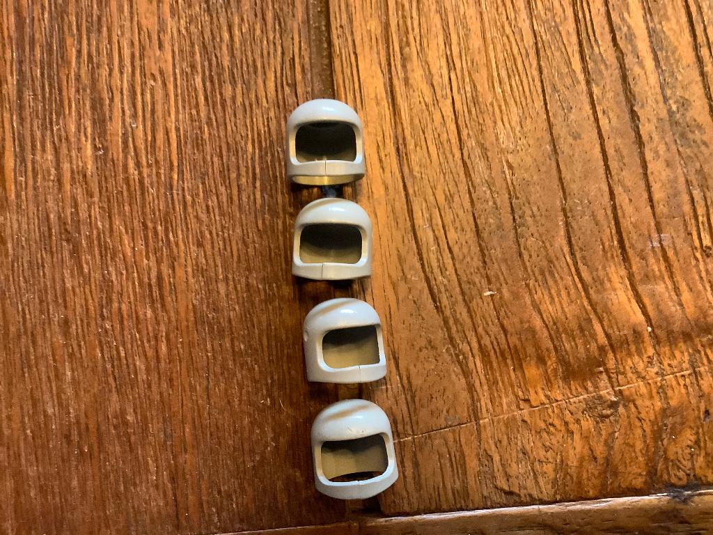 Lego classic Space helm light gray 4 stuks, Ophalen of Verzenden, Gebruikt, Losse stenen, Lego